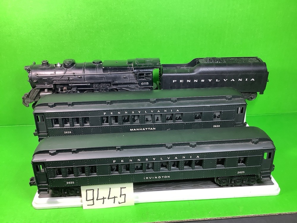 POSTWAR LIONEL # 675 STEAM LOCO & 2046W TENDER,2 PASSENGER CARS
