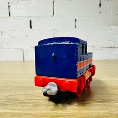 Hongmei Hong Mei Thomas & Friends Adventures Diecast Push Along Metal Trains