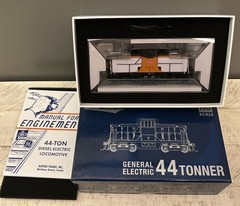 Rapido HO Scale GE 44 Tonner Milwaukee Road #991 DC Only—48009