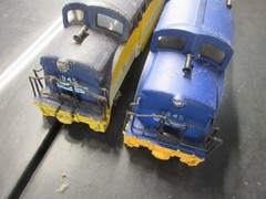 ho CHESAPEAKE & OHIO DIESEL LOCOMOTIVE SHELLS lot of 2 vintage LOT#40