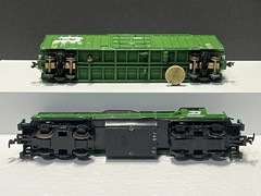 Burlington Northern • HO • GP38 Locomotive 2098 & 932-7101 Cube Boxcar BN 287272
