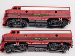 Athearn HO Lehigh Valley 2204 F7A Diesel Locomotive Set-1 Powered/1 Dummy B