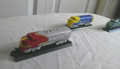 Maisto Toy Train Replica’s die cast 1:31 scale three diesel locomotive engines