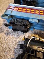 Lionel Polar Express Train Lot Engine 1225 711795 4 Cars Total, Lots Of Track