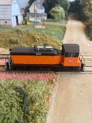 HO Overland Brass OMI-6193 Milwaukee Road NW-2. Custom Finished as #670. IOB.