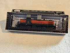 Alco RS3 – Standard DC – Classic Silver — New Haven 539 (orange, green, black