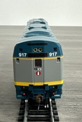 Athearn Genesis ATHG81313 P42DC Via Rail Canada #917 – NIB w/DCC & Sound!