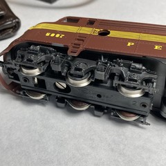Ho Scale Rivarossi Pennsylvania E-8 (E-9) Diesel Locomotive Set DC exc cond NIB