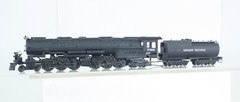 HO Scale Bowser Union Pacific 4-6-6-4 Challenger Locomotive & Tender #3705