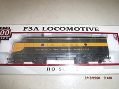 LIFE-LIKE PROTO 1000 HO CHICAGO & NORTH WESTERN F3A LOCOMOTIVE #4064 NOS NEW!