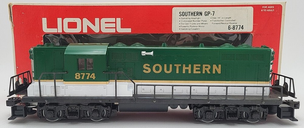 Lionel 6-8774 O Gauge Southern GP-7 Diesel Locomotive #8774 EX/Box