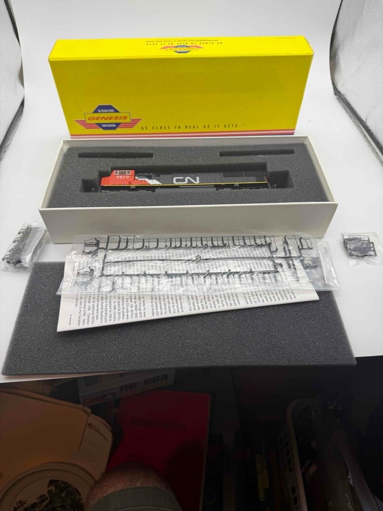1998 Athearn Genesis G6132 HO Scale CN Canadian National SD70I #5610 Diesel NIB