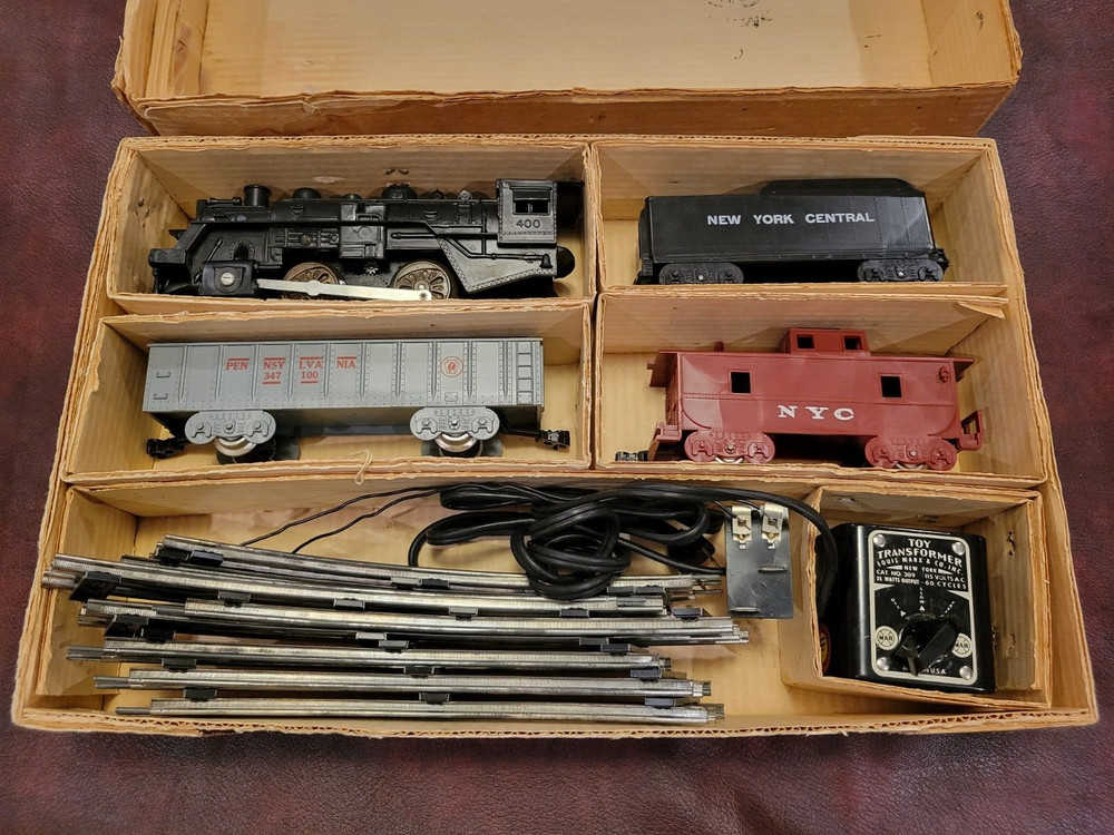 MARX 4205 Steam Type Electric Train Set with Tracks, transformer in Box Tested