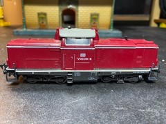 1965-1970 VINTAGE FLEISCHMANN HO V100-2181 MODEL NO. 1382 LOCOMOTIVE