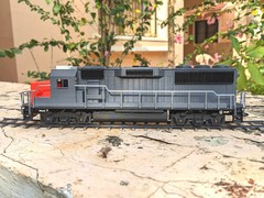 S‑Scale GP60 Locomotive (SP) – Strong Plastic Model w/ Auto Coupler & Bogies