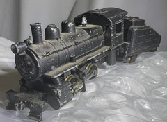 Vintage HO Scale Diecast 0-4-0 Steam Engine w/Tender