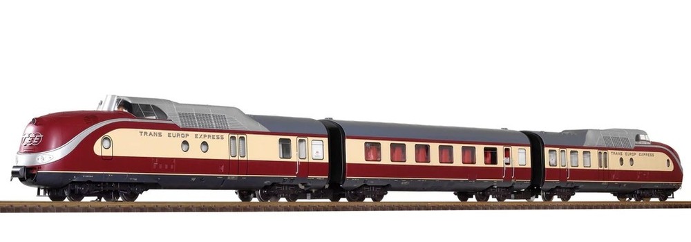 PIKO ~ G Scale ~ DB (Deutsche Bahn) III TEE Diesel VT 11.5 3-Unit Train ~ 37320