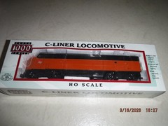 LIFE-LIKE PROTO 1000 HO MILWAUKEE ROAD C-LINER LOCOMOTIVE #28C – NOS – NEW!