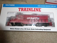 Walthers HO Scale CP Rail GP9M Diesel Locomotive NIB 931-114