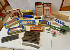 Vintage Lot of HO Scale Railroad Train Engines, Cars, Track, Accessories