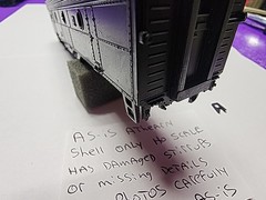 AS IS SHELL ONLY F7B Athearn HO Scale Undecorated Black DAMAGED STIRRUPS DETAILS