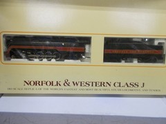 BACHMANN ~ NORFOLK & WESTERN CLASS J 4-8-4 LOCOMOTIVE & TENDER ~HO SCALE