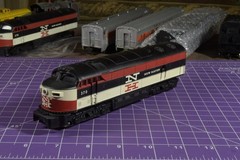 DUMMY AHM New Haven Loco- 1 piece clear insert in cab PDQ