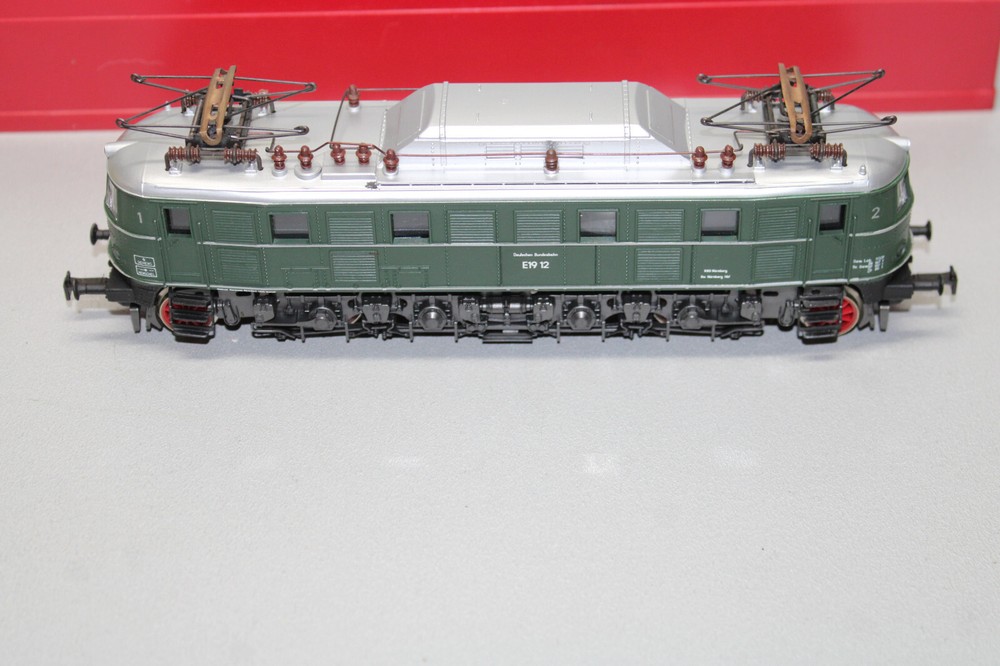 Rivarossi 1667 Electric Locomotive Series E19 12 DB Green Gauge H0 OVP