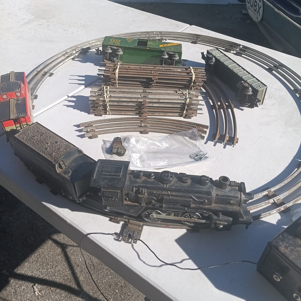 Vintage Marx Train Locomotive 4cars Track Transformer