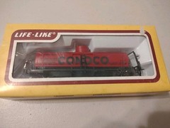LIfe-Like Train HO Scale Conoco Single Dome Tank Car New in Box Oil NIB