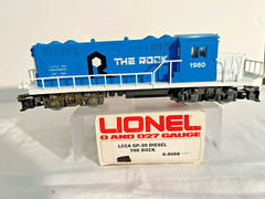 LIONEL 6-8068 #1 LRRC GP20~THE ROCK~ DIE-CAST TRUCKS-METAL FRAME, HANDRAILS LK/N