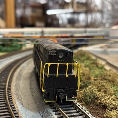 ATHEARN FAIRBANKS MORSE H24-66 PENNSYLVANIA RR HO Train Engine in Box w/ Video