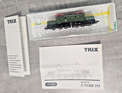 N SCALE TRIX 12755 MINITRIX ELECTRIC LOCOMOTIVE 6 AXLE ARTICULATING WITH VIDEO