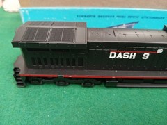 Athearn HO GE Dash 9 C44-9W GE Demo #8601 Diesel Locomotive DC Analog 4901 NEW