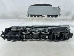 RARE Lionel Original Prewar #700K Scale Hudson Loco and Tender in Primer Gray!