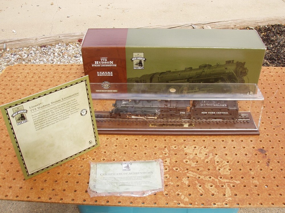 LIONEL HALLMARK 773 HUDSON STE3AM LOCOMOTIVE GREAT AMERICAN RAILWAYS + TENDER