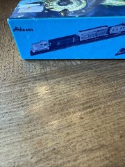 New In Original Box Athearn 3201 F7A Santa Fe Passenger W/Flywheels HO So Nice!