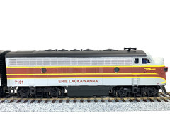 HO Bachmann Plus 11238,11239, 11241 Erie Lackawanna F7ABA set, DC only