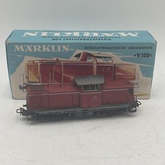 Märklin 3072 HO Scale Diesel Locomotive V 100 2215 Pre-owned w/ Box