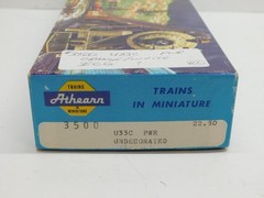 Athearn Blue Box Illinois Central Gulf U33C Diesel Engine – Powered Unit