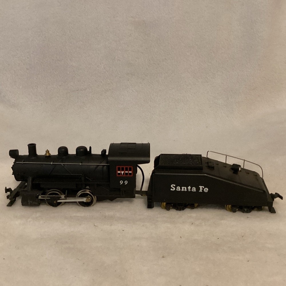 HO Tyco Mantura Sante Fe 0 4 0 Steam Locomotive With Tender Diecast & Plastic
