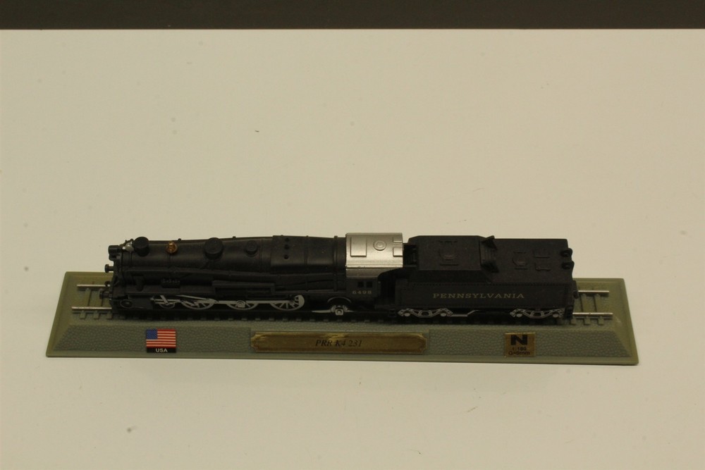 Vintage Model Train Engine With Tender PRRK4 231 Steam #6498, N Scale On Base