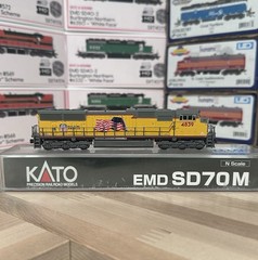 KATO N EMD SD70M Union Pacific #4839 Analog DC Diesel Locomotive