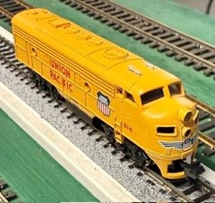 N scale Bachmann UP F9A diesel powered loco circa 1983 broken horn