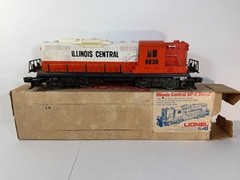 Vintage Lionel Illinois Central GP-9 Diesel Locomotive 8030 O Gauge w Box