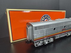 Lionel 6-24595 TMCC Santa Fe Warbonnet F-7 breakdown diesel B-unit LNIB