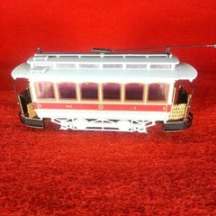 Tram　Wheel width: HO gauge Body: O gauge size Made of plastic