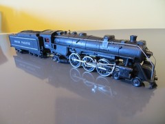 HO Vintage 4-6-2 Lighted DIECAST Union Pacific Steam Locomotive +Tender-A319