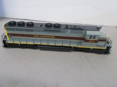 KATO # 37-1704~ ERIE LACKAWANNA SD45 POWERED LOCOMOTIVE 3613 W/DCC PLUG~HO SCALE