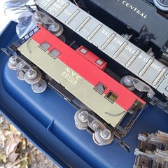 Vintage Marx Train Locomotive 4cars Track Transformer